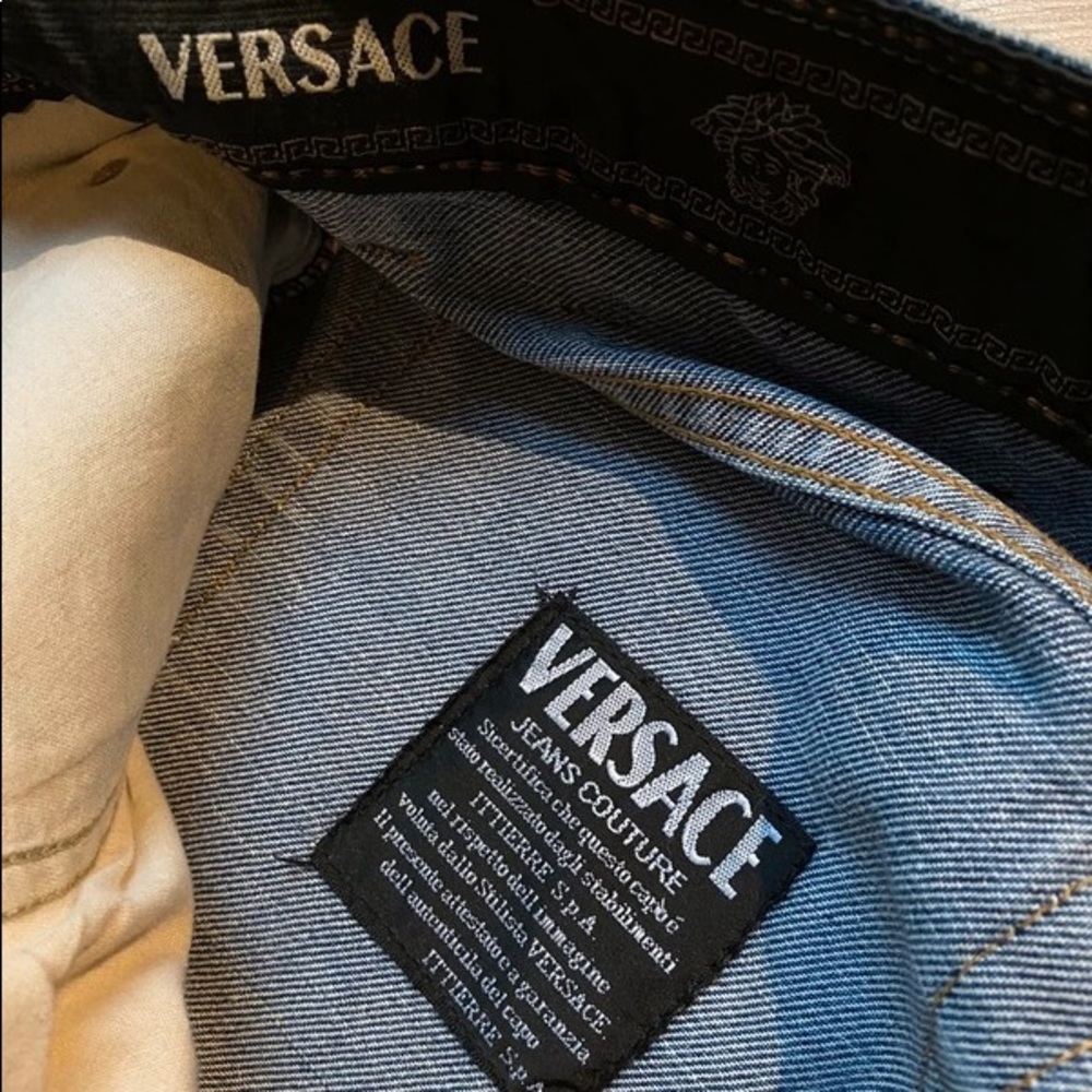 versace jeans - Picture 6 of 6